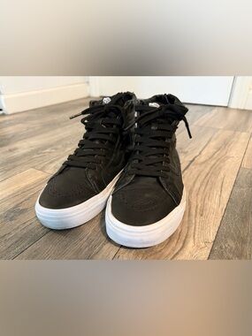 RARE Vans Black leather Sk8-Hi reissue zip